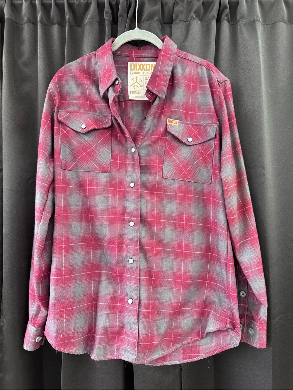 DIXXON Men's Pink and Gray Plaid Snap-Front Button-Down Shirt